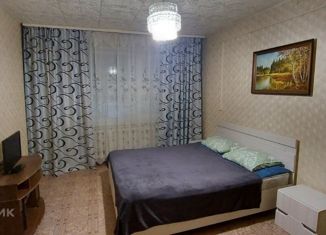 Продам 2-ком. квартиру, 41.9 м2, Салехард, улица Горького, 8