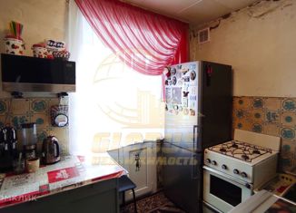 Продается 3-комнатная квартира, 57 м2, Киров, улица Аэропорт, 1