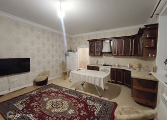 Аренда двухкомнатной квартиры, 80 м2, Махачкала, проспект Насрутдинова, 266, Ленинский район