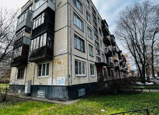 Продается 2-комнатная квартира, 42.04 м2, Санкт-Петербург, проспект Маршала Жукова, 74к2, Кировский район
