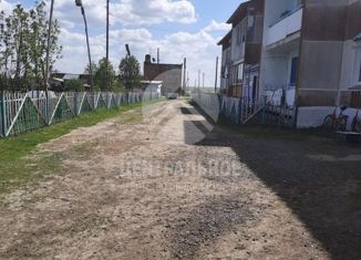 Продам 2-ком. квартиру, 45 м2, село Карасево, Школьная улица, 2