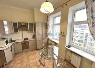 Продам 3-ком. квартиру, 72 м2, Москва, Большая Пироговская улица, 37-43с5, станция Лужники