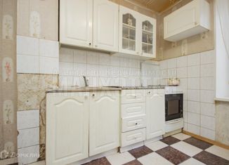 Продажа 3-комнатной квартиры, 64.7 м2, Москва, Веерная улица, 30, Веерная улица