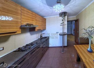 Продажа 4-ком. квартиры, 95.3 м2, Нальчик, улица Идарова, 162, район Стрелка