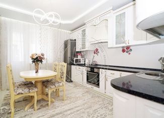 Продажа двухкомнатной квартиры, 73.4 м2, Казань, улица Адоратского, 3А, ЖК Серебряный каскад