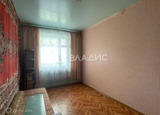 2-комнатная квартира на продажу, 47 м2, село Ловцы, Садовая улица, 4