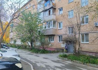 Продажа 3-комнатной квартиры, 59.1 м2, Владивосток, Карьерная улица, 20, Первореченский район