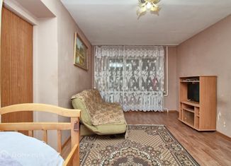 2-комнатная квартира на продажу, 45.7 м2, Тюменская область, улица Республики, 94