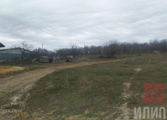 Земельный участок на продажу, 10 сот., посёлок городского типа Куйбышево, улица Суворова