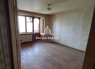 Трехкомнатная квартира на продажу, 63 м2, Брянск, Советская улица, 32А
