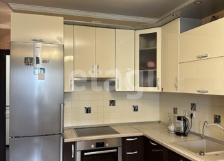 Продаю 1-ком. квартиру, 45 м2, Московский, Радужный проезд, 3