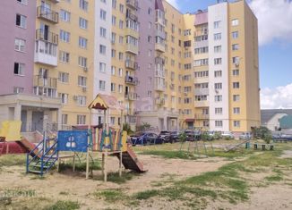 Продажа 2-ком. квартиры, 63 м2, Саратовская область, улица Строителей, 6Б