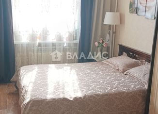 Продам 2-ком. квартиру, 53.4 м2, Собинка, улица Гагарина, 18