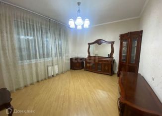 Продажа 2-комнатной квартиры, 62.2 м2, Азов, улица Пирогова, 11