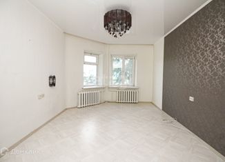 Продажа трехкомнатной квартиры, 66.4 м2, Тюменская область, Омская улица, 64