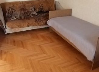 Продам 4-комнатную квартиру, 81.2 м2, Ставрополь, улица Ленина, 125, микрорайон №3