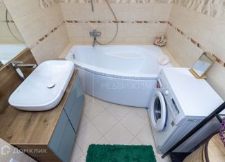 Продам 2-ком. квартиру, 66.3 м2, деревня Дударева, улица Созидателей, 3, ЖК Комарово