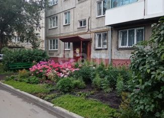 Продажа 1-комнатной квартиры, 30.7 м2, Кемеровская область, улица Мичурина, 37А