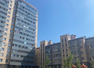 Продаю 3-комнатную квартиру, 65 м2, Кировск, Набережная улица, 19