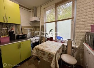 Двухкомнатная квартира на продажу, 46 м2, Санкт-Петербург, 2-й Рабфаковский переулок, 10, метро Пролетарская