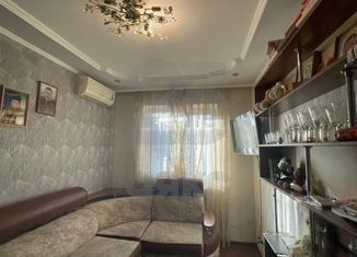 Продам трехкомнатную квартиру, 60 м2, Краснодар, улица Курчатова, 16, улица Курчатова