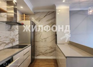 Продажа четырехкомнатной квартиры, 83.3 м2, Новосибирск, улица Ольги Жилиной, 23, метро Маршала Покрышкина