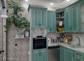 Продам 4-комнатную квартиру, 104.4 м2, Омск, улица Богдана Хмельницкого, 160, Октябрьский округ