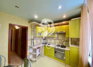 Продам двухкомнатную квартиру, 57 м2, поселок Майский, Садовая улица, 14