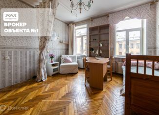 Продаю трехкомнатную квартиру, 106.7 м2, Санкт-Петербург, Большая Морская улица, 31, метро Адмиралтейская