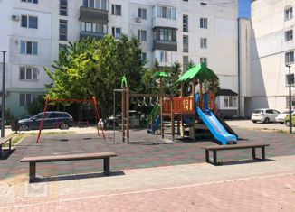 Продаю 3-ком. квартиру, 65.7 м2, поселок городского типа Заозерное, улица Гайдара, 60