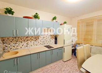 Продаю трехкомнатную квартиру, 76.4 м2, Новосибирск, метро Площадь Гарина-Михайловского
