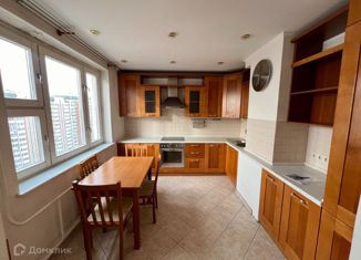 Продаю трехкомнатную квартиру, 76.7 м2, Москва, улица Островитянова, 11, улица Островитянова