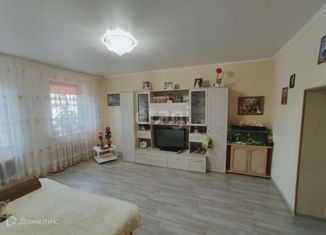 Продается 2-комнатная квартира, 60 м2, Калининградская область, улица Зои Космодемьянской, 13
