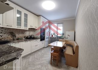 Продается 3-комнатная квартира, 71.7 м2, посёлок Шабровский, Лесная улица, 20