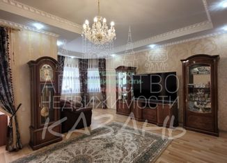 Продается 3-комнатная квартира, 128.4 м2, Татарстан, улица Гастелло, 1