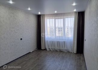 Продам 3-комнатную квартиру, 66 м2, Остров, улица Меркурьева, 12