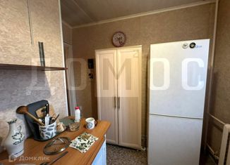Продается трехкомнатная квартира, 58 м2, посёлок Кедровка, Советская улица, 16