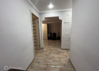 Продается 3-комнатная квартира, 68 м2, Беслан, улица имени Заура Джибилова, 36