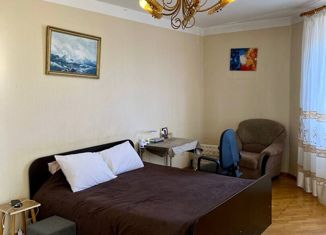 Продаю двухкомнатную квартиру, 99 м2, Ставрополь, улица Лермонтова, 193А, микрорайон №2