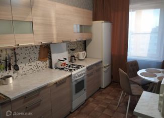 Продам 3-комнатную квартиру, 66 м2, Нижний Новгород, улица Челюскинцев, 13, жилой район Соцгород