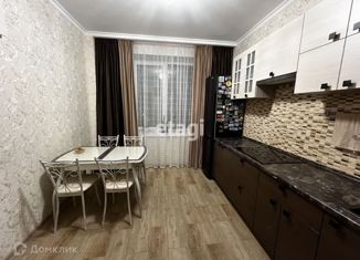 Продам 3-комнатную квартиру, 74 м2, Санкт-Петербург, проспект Маршала Жукова, 54к1, муниципальный округ Ульянка