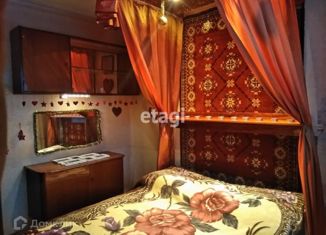 Сдам четырехкомнатную квартиру, 50 м2, Санкт-Петербург, улица Червонного Казачества, 6, метро Автово