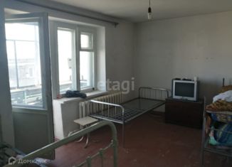 Двухкомнатная квартира на продажу, 42.2 м2, посёлок Ленинск, улица Нефтяников, 6