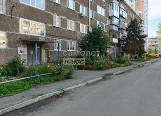 Продаю двухкомнатную квартиру, 36.3 м2, Курган, 1-й микрорайон, 14, жилой район Заозёрный