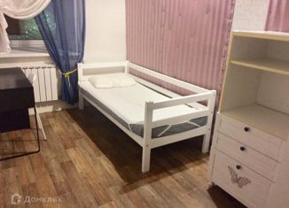 Продается 3-ком. квартира, 83 м2, Санкт-Петербург, Полтавская улица, 14, метро Площадь Восстания