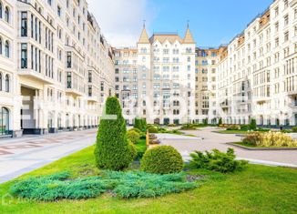 Продаю 3-ком. квартиру, 138.5 м2, Санкт-Петербург, Басков переулок, 2, метро Чернышевская