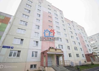 Продается двухкомнатная квартира, 54.7 м2, Тобольск, 7-й микрорайон, 38