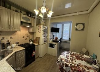 Продаю двухкомнатную квартиру, 49.3 м2, Новгородская область, Боровая улица, 122