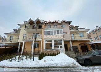 Продам таунхаус, 193.6 м2, деревня Рыбаки, 1-я Заповедная улица, 6