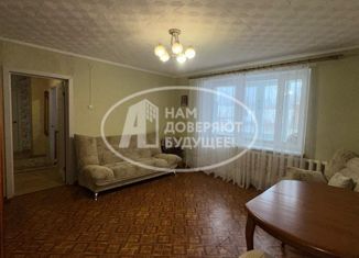 Продам 2-комнатную квартиру, 51.2 м2, Кунгур, улица Челюскинцев, 11